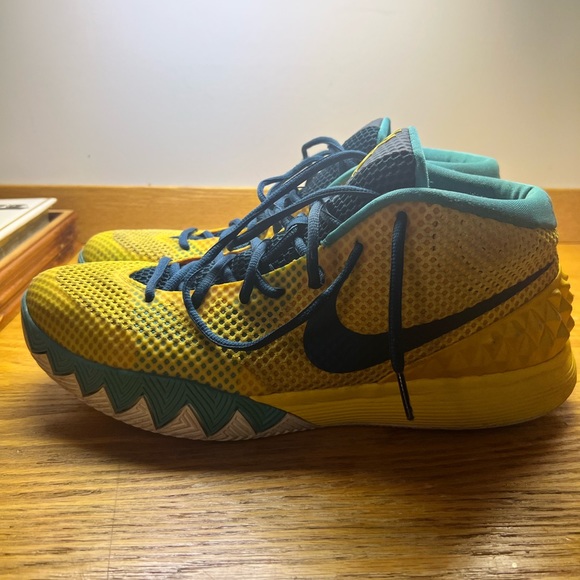 Nike kyrie 1 - Picture 2 of 5